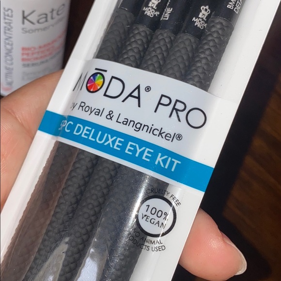 Makeup brushes💋 - Picture 3 of 3